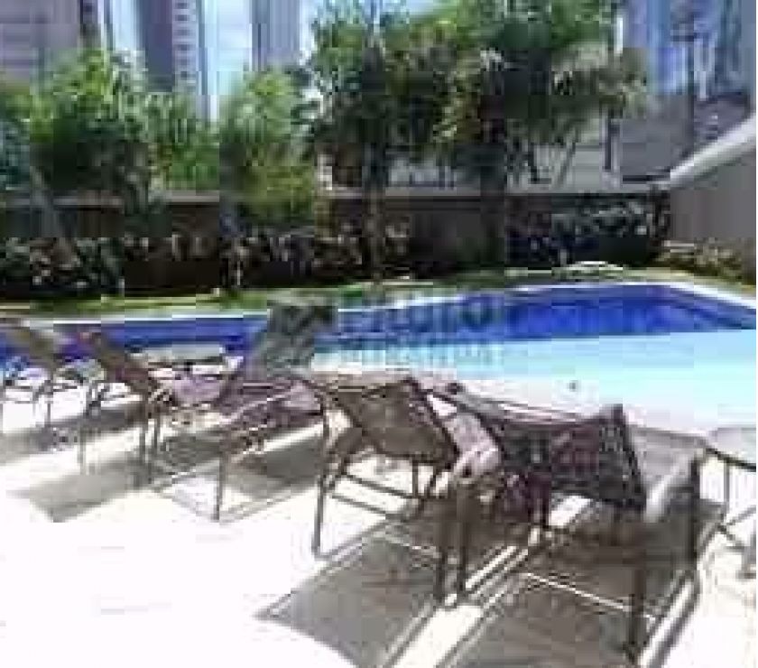 Boa Viagem 2 Suítes Original 4Quartos, andar alto