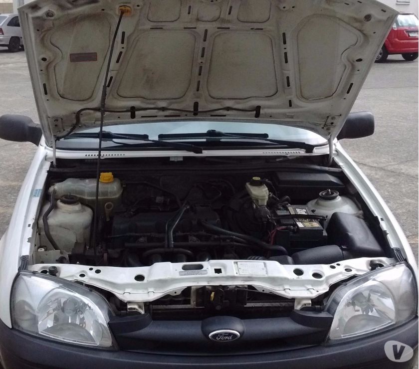 Ford Courier 1.6 ano 