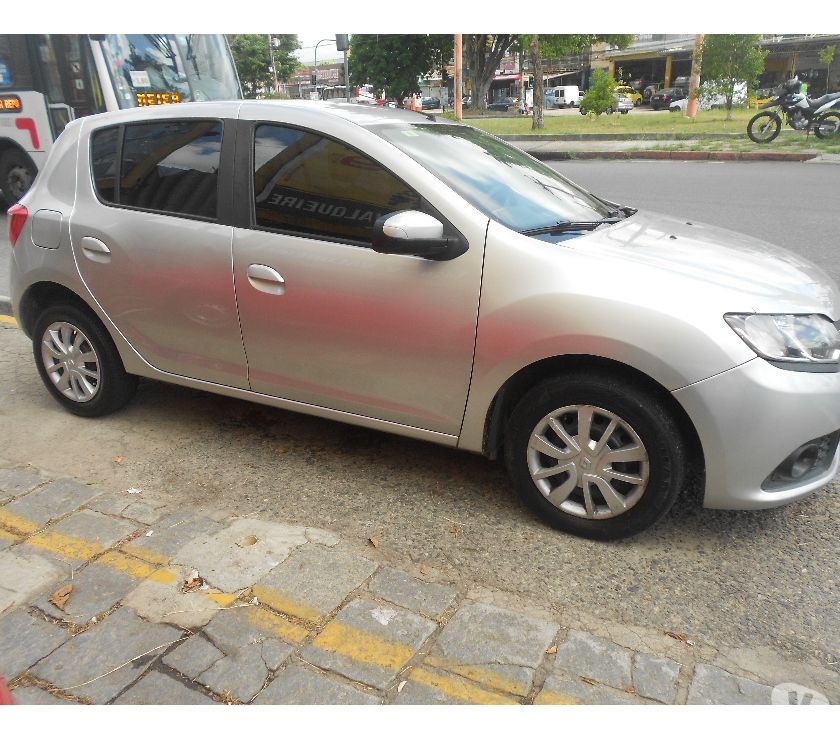 Renault Sandero 1.0 Expression  Imperdível!