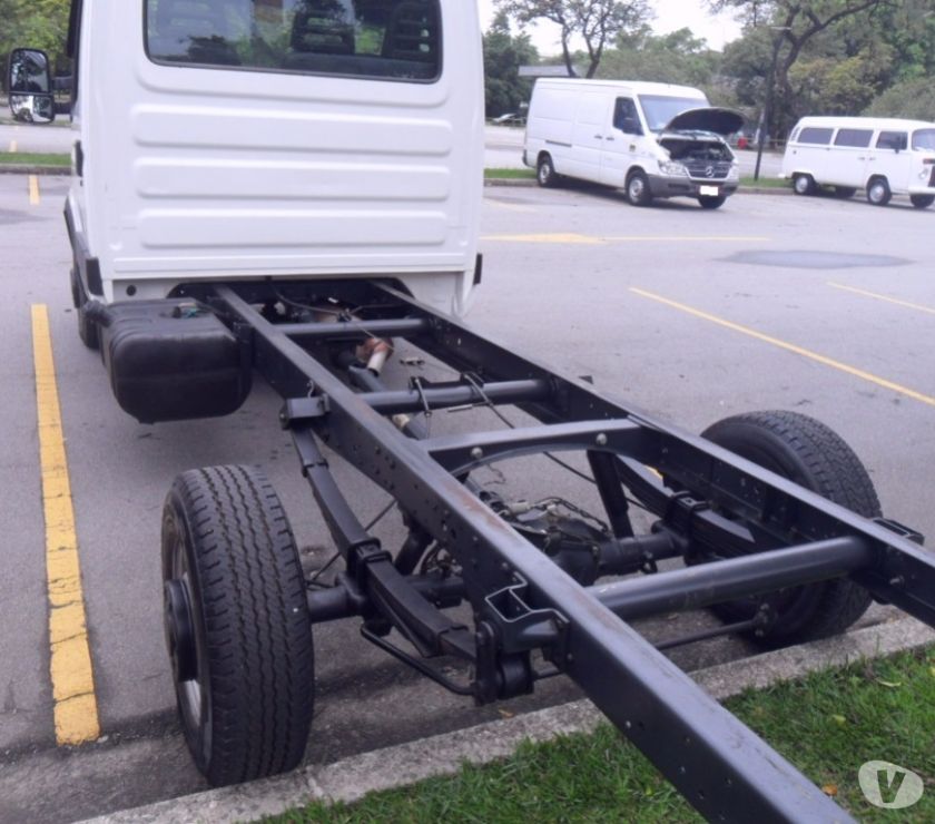 Caminhonete IVECO DAYLI 35S CHASSIS