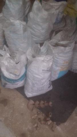 Peças para tubulação de PVC mais de  mil peças