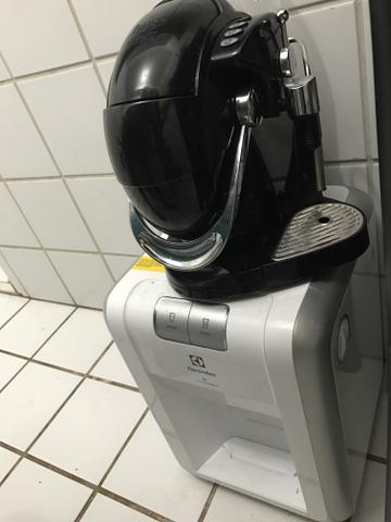 Bebedouro e Cafeteira expressa