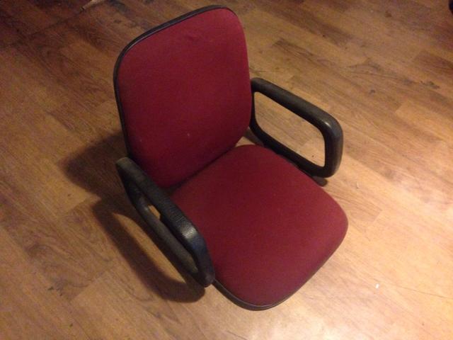 Cadeiras de escritório sem os pés