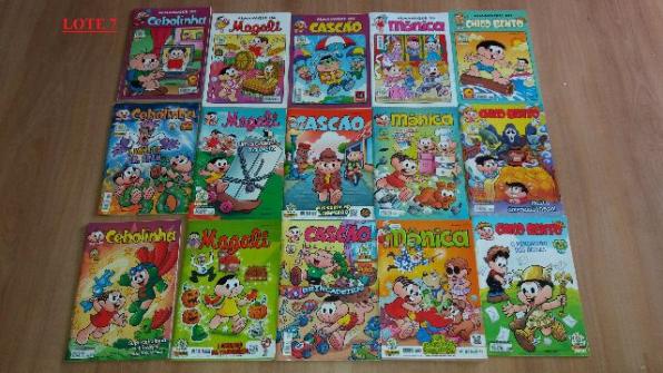 Lotes  e 12, com 15 gibis cada, da Turma da