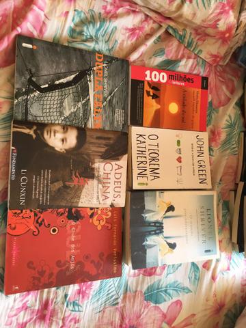 Variedade de livros - r$