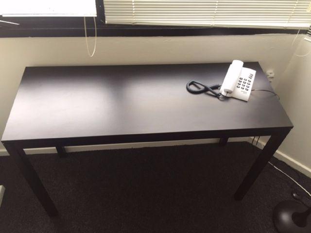 Aparador preto marca tok e stok