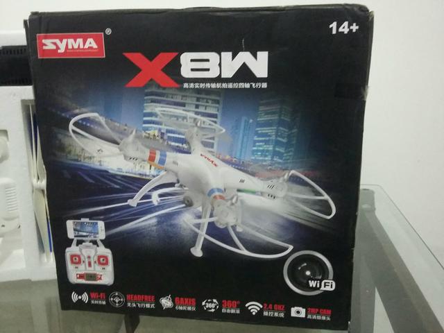 Drone Syma X8W