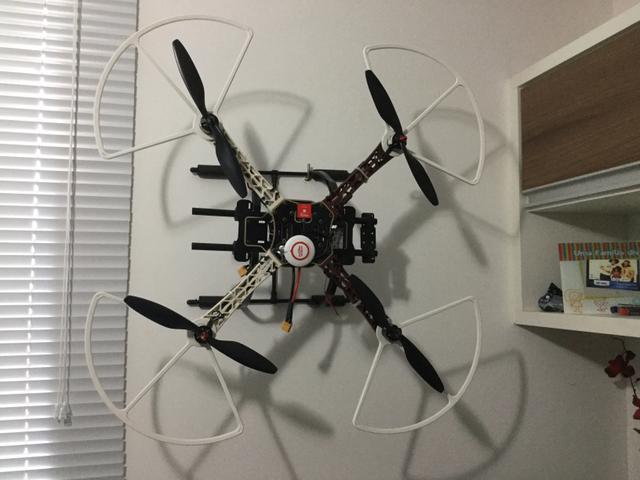 Drone naza