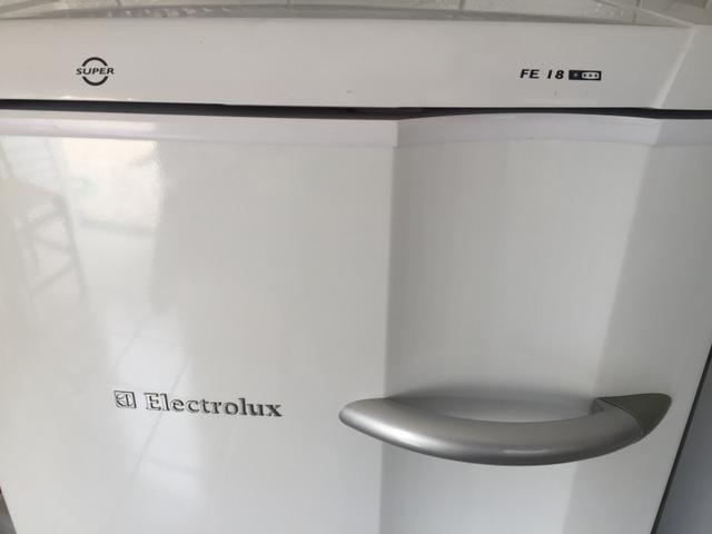 Freezer Electrolux Modelo FE18