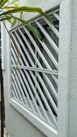 Grade de Alumínio Branco