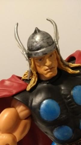 Boneco Thor - 18 cm - Marvel