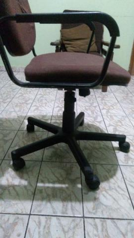 Cadeira giratória para escritório