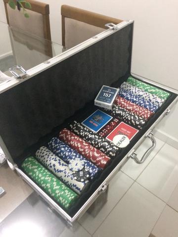 Kit Poker - Maleta500fichas+tampo de mesa+embaralhador