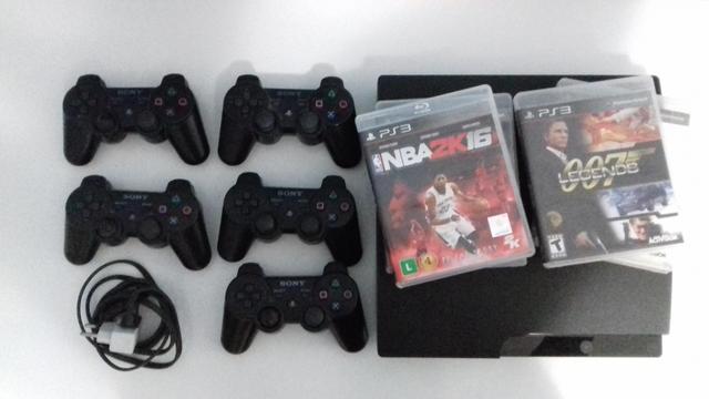 Playstation 3 PS3 com 4 jogos e 5 controles