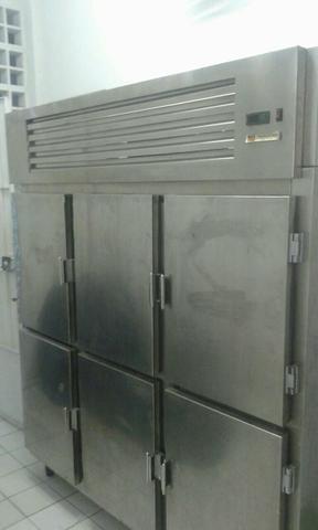 Refrigerador comercial