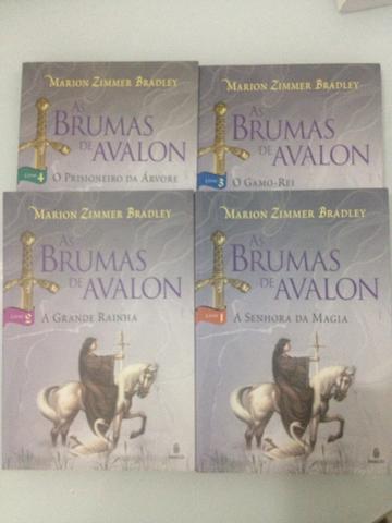 Série "As Brumas de Avalon" de Marion Zimmer Bradley