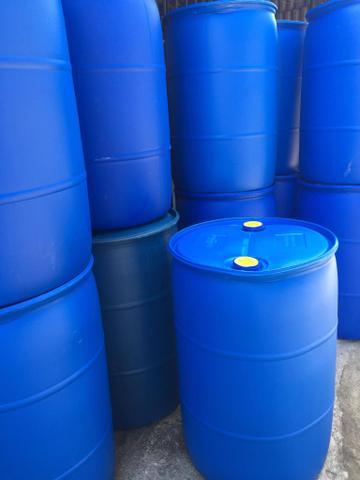 Tina Plástica de 200 Litros !