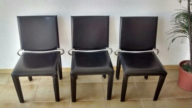 3 Cadeiras Decorativa em Couro
