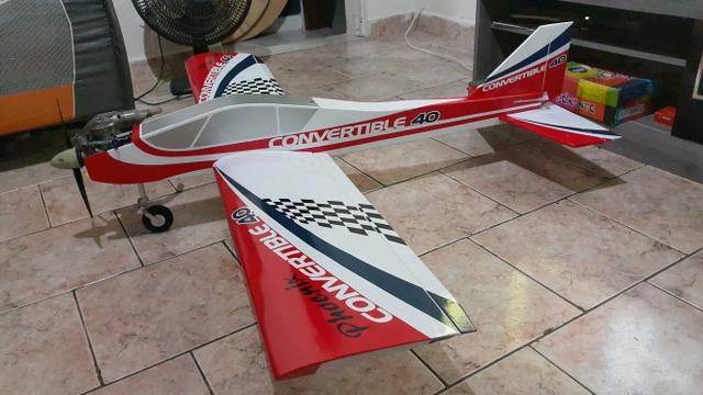 Aeromodelo convertible 40 Phoenix model