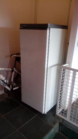 Freezer muito bem conservado