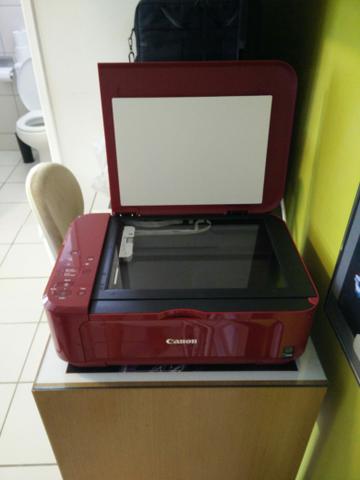 Impressora Multifuncional wifi Canon MG novíssima
