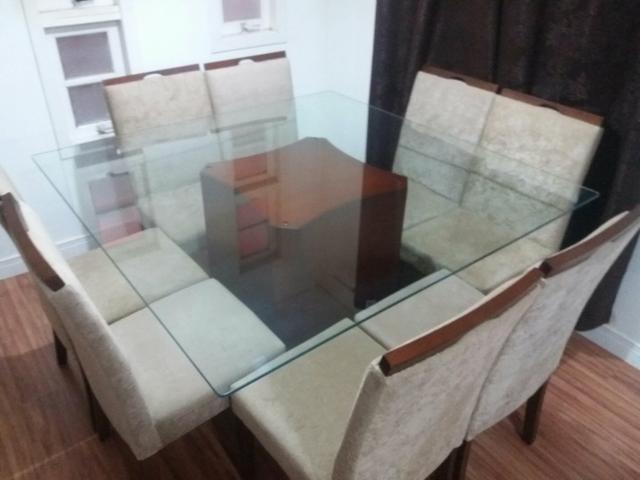 Linda mesa de 8 lugares
