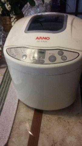 Maquina de fazer pão Arno