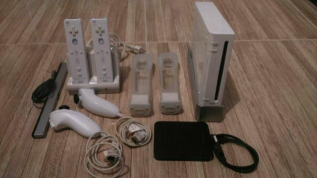 Nintendo wii destravado + HD de 500 gb.