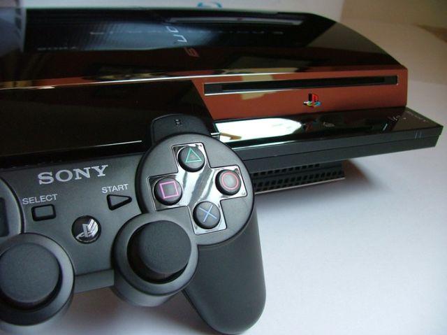 PlayStation gb + 2 controles + 4 jogos