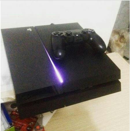 Ps4 com 2 controles e jogos