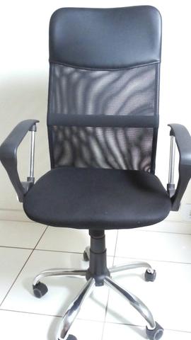 Cadeira escritório couro