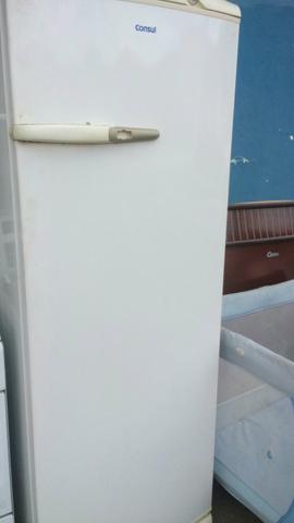 Geladeira 220 vts