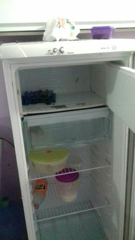 Geladeira para tirar peças