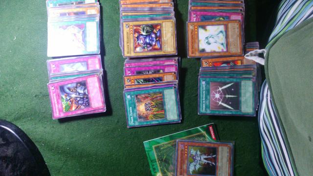 Lote de cartas originais de Yu-gi-oh