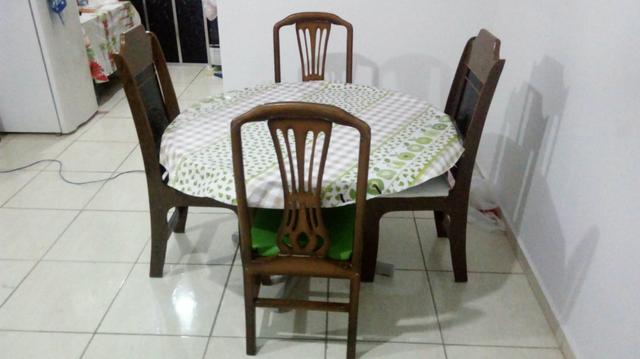 Mesa + 3 Cadeiras