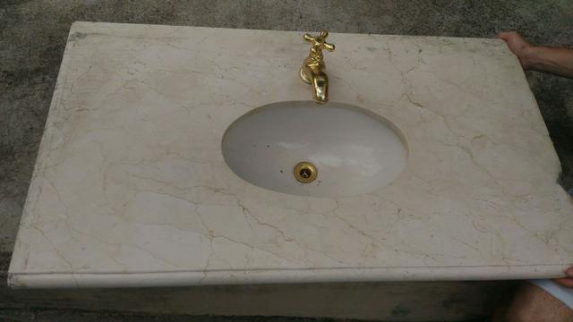 Pia de banheiro de mármore - crema marfil