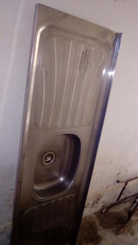 Pia de inox concretada 1,60 cm