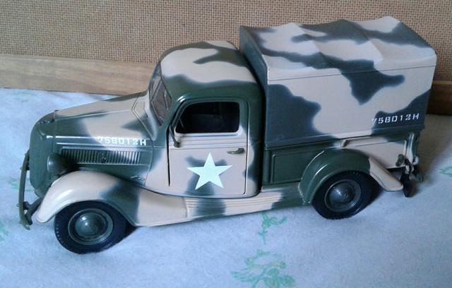 Carro raro em miniatura caminhão do exército