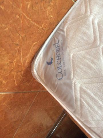 Colchão de casal de molas