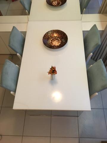 Conjunto com 4 cadeiras