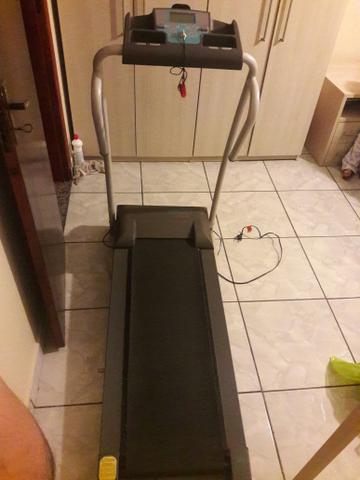 Esteira elétrica caloi