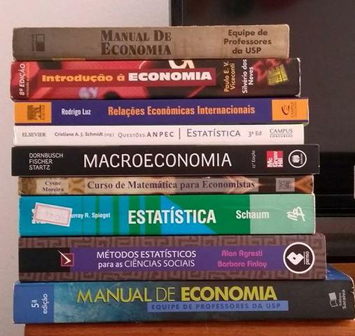 Livros de economia - vários títulos