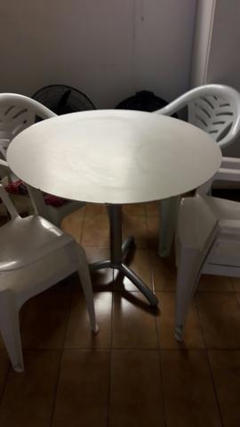 Mesa Redonda Fórmica 80 cm