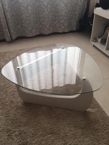 Mesa de centro com tampo em vidro temperado 8 mm