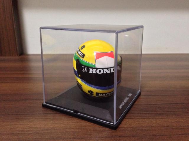 Miniatura Capacete Senna 