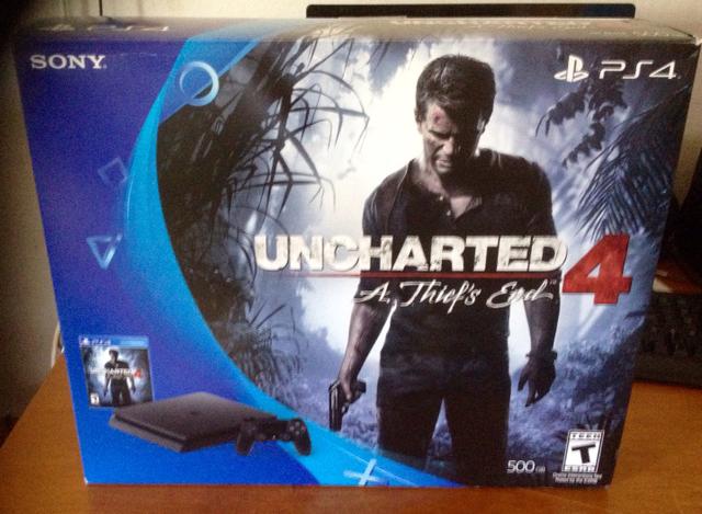 PS4 Slim com Jogo Uncharted 4 - Lacrado