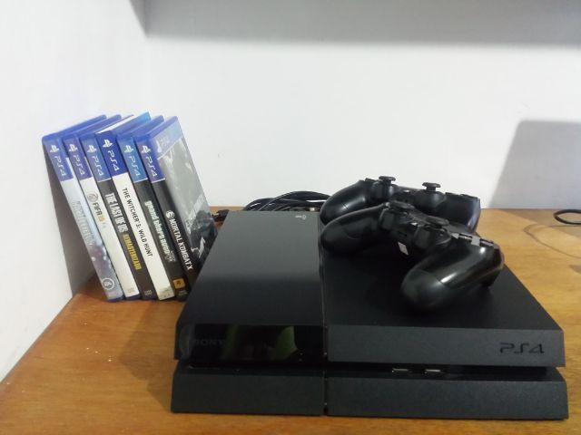 PlayStation quatro mais seis jogos