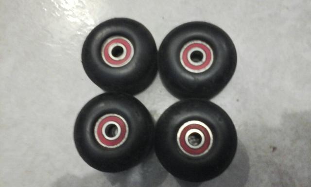 Rodas de skate spitfire 53mm *rolamentos reds bones