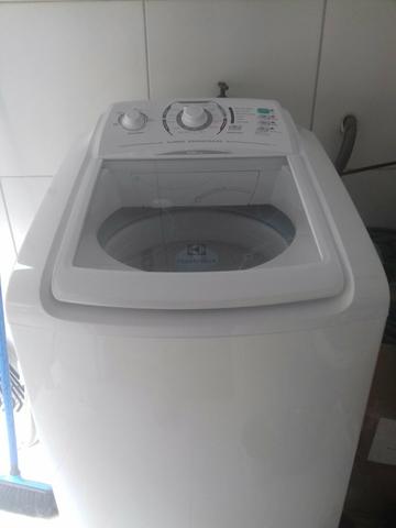 Vendo Maquina de Lavar 10KG Novinha com Garantia