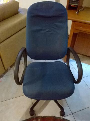 Cadeira Giratória usada